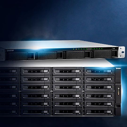 Mit der TS-x83XU-Produktfamilie erweitert Qnap sein Angebot an leistungsstarken und zeitgleich kostengünstigen NAS-Lösungen für den Einsatz in Unternehmen. Mit der TS-x83XU-Produktfamilie erweitert Qnap sein Angebot an leistungsstarken und zeitgleich kostengünstigen NAS-Lösungen für den Einsatz in Unternehmen.