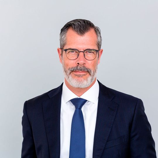 Neuer Finanzchef und Mitglied der GF Konzernleitung:Mads Joergensen. Neuer Finanzchef und Mitglied der GF Konzernleitung:Mads Joergensen.