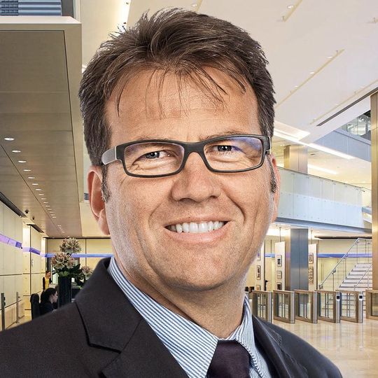 Dieter Becker ist Partner bei KPMG und leitet den Bereich „Automotive Practice“. Dieter Becker ist Partner bei KPMG und leitet den Bereich „Automotive Practice“.