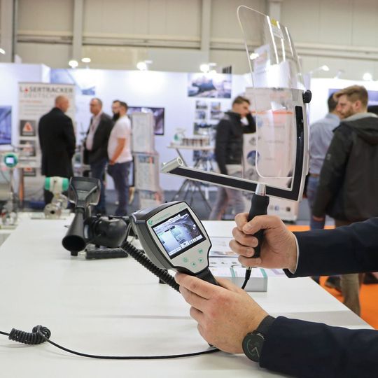 Das LD 500 findet selbst kleine Leckagen aus einer Entfernung von bis zu 15 m.