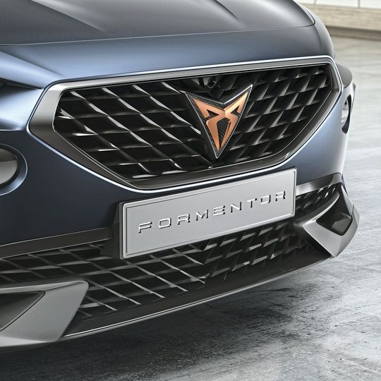 Seat zeigt in Genf die Studie Cupra Formentor. Seat zeigt in Genf die Studie Cupra Formentor.