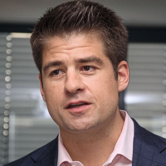 Philipp Hahn-Woernle ist geschäftsführender Gesellschafter des Stuttgarter Intralogistikspezialisten Viastore. Seit 2011 ist er Mitglied der Geschäftsführung. 2013 übernahm er als geschäftsführender Gesellschafter die Leitung von seinem Vater Christoph Hahn-Woernle. Philipp Hahn-Woernle ist geschäftsführender Gesellschafter des Stuttgarter Intralogistikspezialisten Viastore. Seit 2011 ist er Mitglied der Geschäftsführung. 2013 übernahm er als geschäftsführender Gesellschafter die Leitung von seinem Vater Christoph Hahn-Woernle.