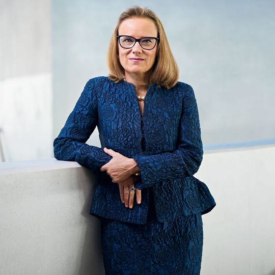 Belén Garijo, Mitglied der Geschäftsleitung und CEO Healthcare bei Merck: „Künstliche Intelligenz nimmt im biopharmazeutischen F&E-Modell immer mehr an Bedeutung zu. Belén Garijo, Mitglied der Geschäftsleitung und CEO Healthcare bei Merck: „Künstliche Intelligenz nimmt im biopharmazeutischen F&E-Modell immer mehr an Bedeutung zu.