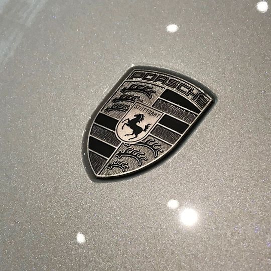 Porsche hat 2018 Absatz, Umsatz und Gewinn erneut steigern können. Porsche hat 2018 Absatz, Umsatz und Gewinn erneut steigern können.