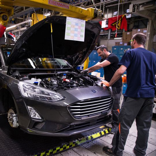 Das Werk Saarlouis gehört zu den Ford-Fabriken, die ab Donnerstag vorerst schließen. Das Werk Saarlouis gehört zu den Ford-Fabriken, die ab Donnerstag vorerst schließen.