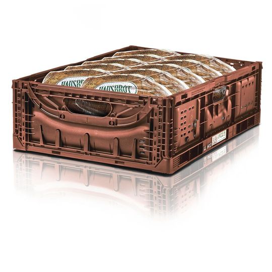 Die wiederverwendbaren, tiefkühlfähigen Brotkisten von IFCO sind klappbar, ihre Leerstapelhöhe misst nur 28 mm. Die wiederverwendbaren, tiefkühlfähigen Brotkisten von IFCO sind klappbar, ihre Leerstapelhöhe misst nur 28 mm.