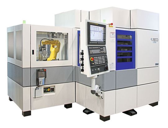 La nouvelle machine Recomatic CT501 avec une plateforme de chargement automatique de pièces et outils, équipée d’un robot polyarticulé Fanuc LR Mate qui permet d’alimenter les systèmes de rectification et finition. La nouvelle machine Recomatic CT501 avec une plateforme de chargement automatique de pièces et outils, équipée d’un robot polyarticulé Fanuc LR Mate qui permet d’alimenter les systèmes de rectification et finition.