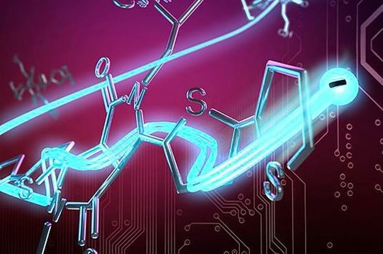 Forscher der LMU haben einen nanoskopisch kleinen Transistor aus organischem Halbleitermaterial entwickelt, der sowohl bei niedrigem als auch hohem Strom bestens funktionieren soll. Forscher der LMU haben einen nanoskopisch kleinen Transistor aus organischem Halbleitermaterial entwickelt, der sowohl bei niedrigem als auch hohem Strom bestens funktionieren soll.