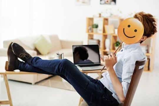 Virtuelle Zusammenarbeit wird in naher Zukunft einen noch größeren Stellenwert einnehmen. Die Effizienz der internen Kommunikation nimmt direkten Einfluss auf den Erfolg eines Unternehmens. Virtuelle Zusammenarbeit wird in naher Zukunft einen noch größeren Stellenwert einnehmen. Die Effizienz der internen Kommunikation nimmt direkten Einfluss auf den Erfolg eines Unternehmens.