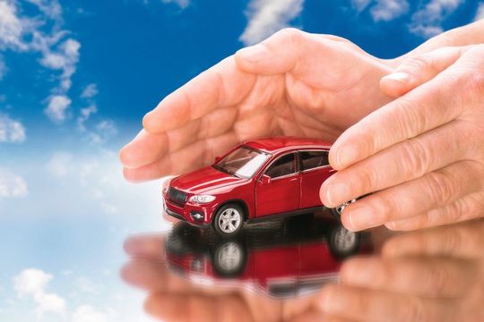 Die Verbrauchen schätzen Sicherheit beim Autokauf. Die Verbrauchen schätzen Sicherheit beim Autokauf.