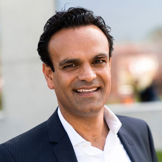 Santosh Wadwa ist ab April bei Fujitsu für den Channel in Deutschland, Österreich und die Schweiz verantwortlich. Santosh Wadwa ist ab April bei Fujitsu für den Channel in Deutschland, Österreich und die Schweiz verantwortlich.