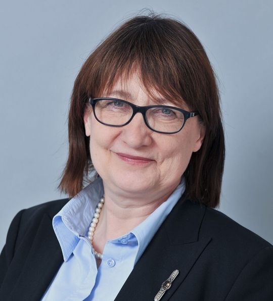 Prof. Dr. Christine Lang, Professorin für Mikrobiologie an der TU Berlin, Vorsitzende des Bioökonomierates, Präsidentin der Vereinigung für Allgemeine und Angewandte Mikrobiologie (VAAM). Prof. Dr. Christine Lang, Professorin für Mikrobiologie an der TU Berlin, Vorsitzende des Bioökonomierates, Präsidentin der Vereinigung für Allgemeine und Angewandte Mikrobiologie (VAAM).