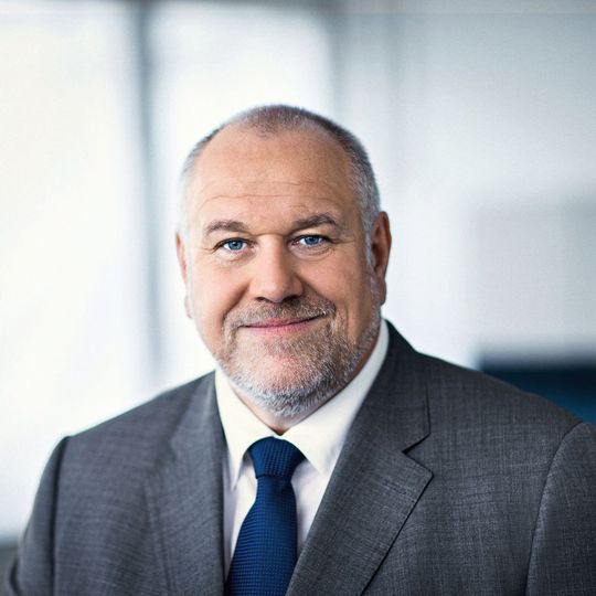 Matthias Altendorf, CEO of the Endress+Hauser Group: “The IIoT is becoming more tangible.” Matthias Altendorf, CEO of the Endress+Hauser Group: “The IIoT is becoming more tangible.”