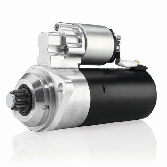 Sieht neu aus, ist neu, passt aber bei alten Autos: die Startergeneration von Bosch-Classic für alte Porsche 911 und 928. Sieht neu aus, ist neu, passt aber bei alten Autos: die Startergeneration von Bosch-Classic für alte Porsche 911 und 928.