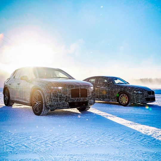 BMW führt gerade Kältetests mit seinen ab 2020 kommenden Elektroautos durch. BMW führt gerade Kältetests mit seinen ab 2020 kommenden Elektroautos durch.