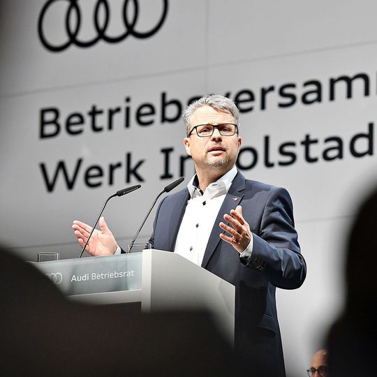 Audi-Betriebsratschef Peter Mosch sagte am Mittwoch: „Mit der Verunsicherung der Belegschaft muss jetzt Schluss sein.“ Audi-Betriebsratschef Peter Mosch sagte am Mittwoch: „Mit der Verunsicherung der Belegschaft muss jetzt Schluss sein.“