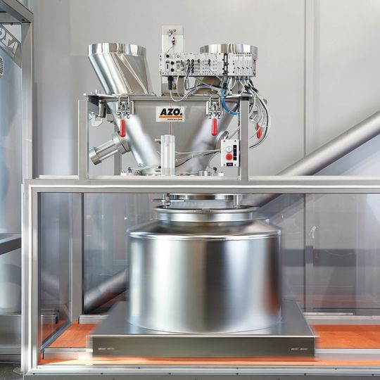 The Clean Dock system, controlled by Festo’s modular electrical terminal CPX The Clean Dock system, controlled by Festo’s modular electrical terminal CPX