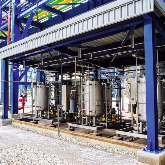 Anlagenmodule können digital mit MTPs beschrieben werden. Der neue MTP-Designer unterstützt dies. Mit ihm laufen Anlagen- und MTP-Engineering parallel ab. Anlagenmodule können digital mit MTPs beschrieben werden. Der neue MTP-Designer unterstützt dies. Mit ihm laufen Anlagen- und MTP-Engineering parallel ab.