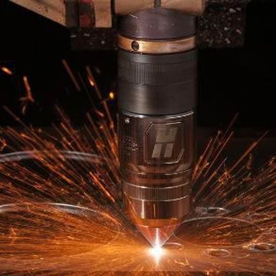 Hypertherm ist Hersteller von Plasma-, Laser- und Wasserstrahl-Schneidanlagen Hypertherm ist Hersteller von Plasma-, Laser- und Wasserstrahl-Schneidanlagen