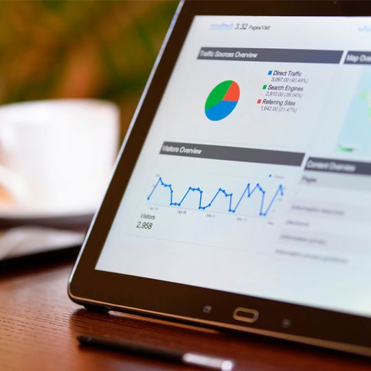 Das Kaufinteresse steigt, wenn Advanced-Analytics-Lösungen über eine gute Benutzerführung verfügen. Das Kaufinteresse steigt, wenn Advanced-Analytics-Lösungen über eine gute Benutzerführung verfügen.
