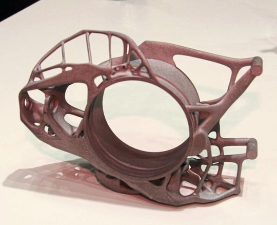 Das ist das leichtgewichtige Endergebnis, wenn „Digital Twin“ ins Spiel kommt. Gerne zeigt der Aussteller einen verblüffenden Vorher-Nachher-Vergleich. Halle 3 am Stand K28. Das ist das leichtgewichtige Endergebnis, wenn „Digital Twin“ ins Spiel kommt. Gerne zeigt der Aussteller einen verblüffenden Vorher-Nachher-Vergleich. Halle 3 am Stand K28.