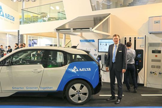 Roetger Sander, Country Head Industrial Automation bei Delta Electronics (Netherlands): „Die Lösungen, die wir hier zeigen, können den Bedarf an Schnellladung in Städten decken und die potenziellen Energieprobleme lösen.“ Roetger Sander, Country Head Industrial Automation bei Delta Electronics (Netherlands): „Die Lösungen, die wir hier zeigen, können den Bedarf an Schnellladung in Städten decken und die potenziellen Energieprobleme lösen.“