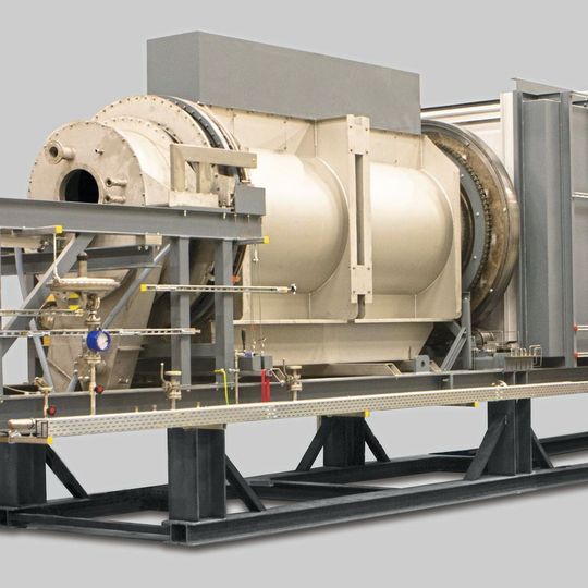 Die Drehrohröfen von Eisenmann eignen sich zur Verarbeitung und Behandlung von Pulvern und Carbonmaterialien. Die Drehrohröfen von Eisenmann eignen sich zur Verarbeitung und Behandlung von Pulvern und Carbonmaterialien.