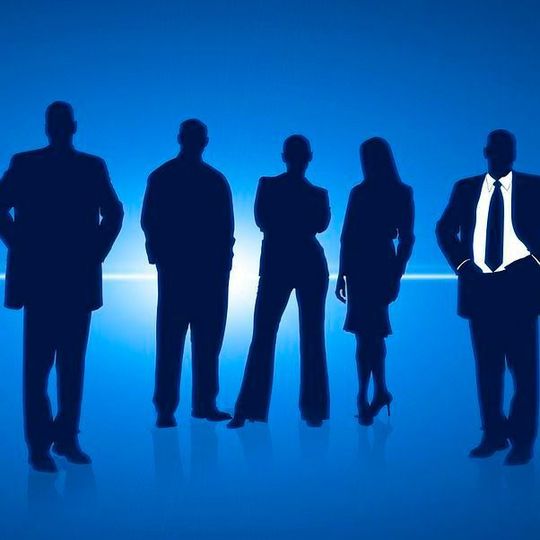 Der April bringt neue Manager für Endress+Hauser und Uhlmann Pac-Systeme sowie einen neuen Präsidenten für die Provadis Hochschule. Der April bringt neue Manager für Endress+Hauser und Uhlmann Pac-Systeme sowie einen neuen Präsidenten für die Provadis Hochschule.