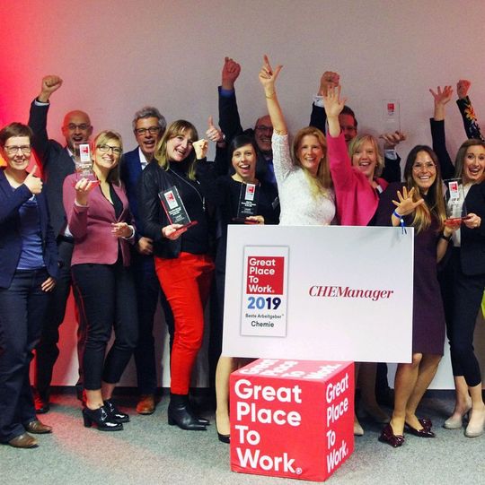 Die Siegerunternehmen bei der Premiere des Wettbewerbs zur Auszeichnung der besten Arbeitgeber in der Chemiebranche. Die Siegerunternehmen bei der Premiere des Wettbewerbs zur Auszeichnung der besten Arbeitgeber in der Chemiebranche.