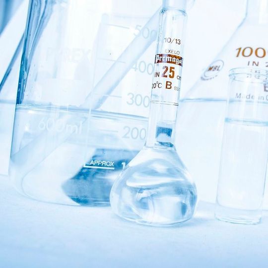 VCI zur Kritik des Europäischen Umweltbüros (EEB) an Reach: Die EU hat die weltweit anspruchsvollste Chemikalienregulierung. VCI zur Kritik des Europäischen Umweltbüros (EEB) an Reach: Die EU hat die weltweit anspruchsvollste Chemikalienregulierung.