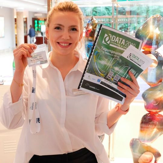 Beim ersten deutschen Deep Dive am Folgetag des Kongresses wurden die Teilnehmer strahlend in Empfang genommen. Beim ersten deutschen Deep Dive am Folgetag des Kongresses wurden die Teilnehmer strahlend in Empfang genommen.