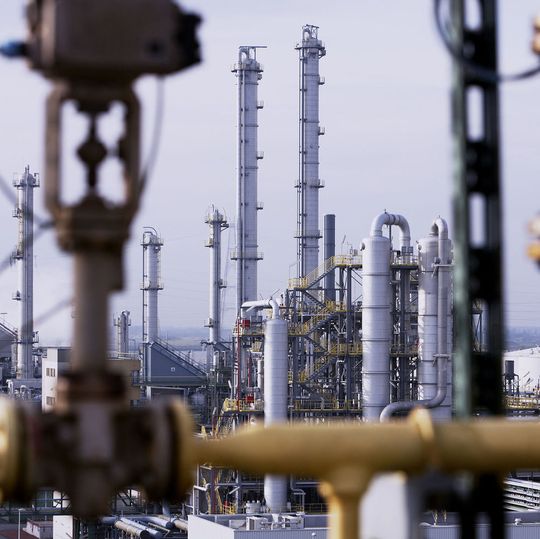 Evonik plant die Erweiterung der Kapazitäten für transparente Polyamide in Marl. (Symbolbild) Evonik plant die Erweiterung der Kapazitäten für transparente Polyamide in Marl. (Symbolbild)