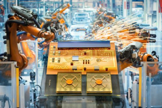 Ein miniaturisierter Transponder überwacht und evaluiert manuelle Schraubverbindungen für mehr Sicherheit.