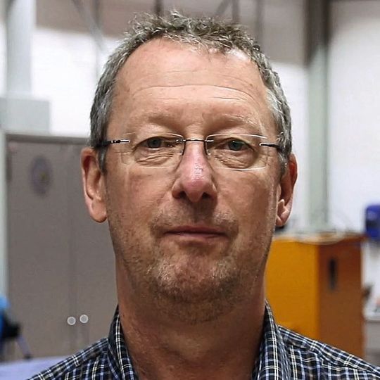 Richtig und konsequent umgesetzt, würde es nahezu keine Fälle berufsbedingter Lärmschwerhörigkeit geben – diese These vertritt Peter Hammelbacher, Akustikfachmann der Berufsgenossenschaft Holz und Metall (BGHM). Richtig und konsequent umgesetzt, würde es nahezu keine Fälle berufsbedingter Lärmschwerhörigkeit geben – diese These vertritt Peter Hammelbacher, Akustikfachmann der Berufsgenossenschaft Holz und Metall (BGHM).