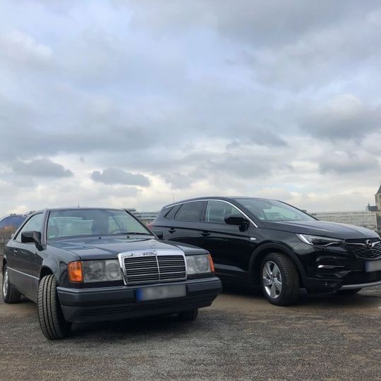 In der schönen Jahreszeit den Klassiker fahren und im Winter – oder parallel – einen Alltwagswagen zum Festpreis mieten. In der schönen Jahreszeit den Klassiker fahren und im Winter – oder parallel – einen Alltwagswagen zum Festpreis mieten.