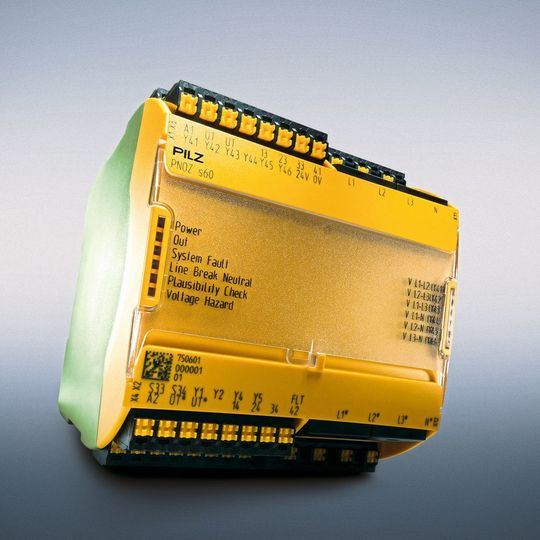 Mit dem sicheren Spannungswächter PNOZ s60 bietet Pilz jetzt die Überwachung für den spannungsfreien Zustand von Maschinen und Anlagen nach der Norm UL6420. Mit dem sicheren Spannungswächter PNOZ s60 bietet Pilz jetzt die Überwachung für den spannungsfreien Zustand von Maschinen und Anlagen nach der Norm UL6420.
