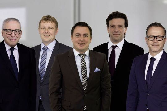 (v. li.) Bernhard Becklönne zusammen mit den Directors Cooperations André Winzer, Enno Martin, Holger Siegfried und Claus Schlicker.