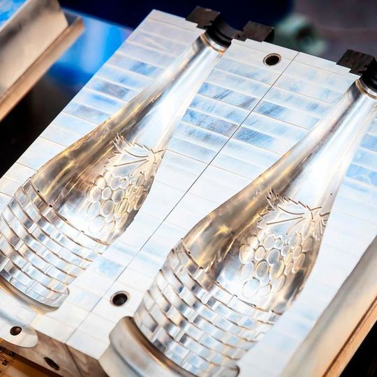 The major global producers of tools, moulds and dies are China, the USA, and Japan with a combined production value of 49 billion dollars. The major global producers of tools, moulds and dies are China, the USA, and Japan with a combined production value of 49 billion dollars.