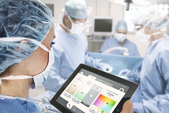 Benutzeroberflächen müssen in der Medizinbranche besonders zuverlässig funktionieren. Benutzeroberflächen müssen in der Medizinbranche besonders zuverlässig funktionieren.