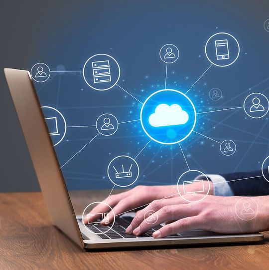 Cloud-Speicher für Einsteiger – in Dropbox mit dem neuen Bereich „Suggested for you“ schneller in die tägliche Arbeit einsteigen. Cloud-Speicher für Einsteiger – in Dropbox mit dem neuen Bereich „Suggested for you“ schneller in die tägliche Arbeit einsteigen.