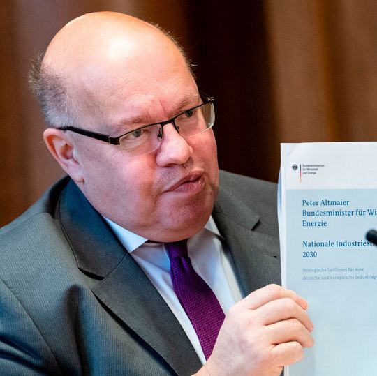Über die nationale Industriestrategie diskutiert Altmaier am 06.05.2019 mit Wirtschaftsvertretern auf einem Kongress in Berlin. Über die nationale Industriestrategie diskutiert Altmaier am 06.05.2019 mit Wirtschaftsvertretern auf einem Kongress in Berlin.