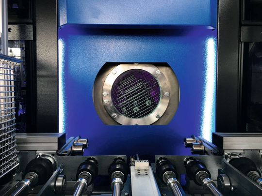 Parmi les avantages apportés par le nettoyage au plasma intégré pour le dégraissage de précision, on peut citer la grande flexibilité de l'installation créée. Parmi les avantages apportés par le nettoyage au plasma intégré pour le dégraissage de précision, on peut citer la grande flexibilité de l'installation créée.