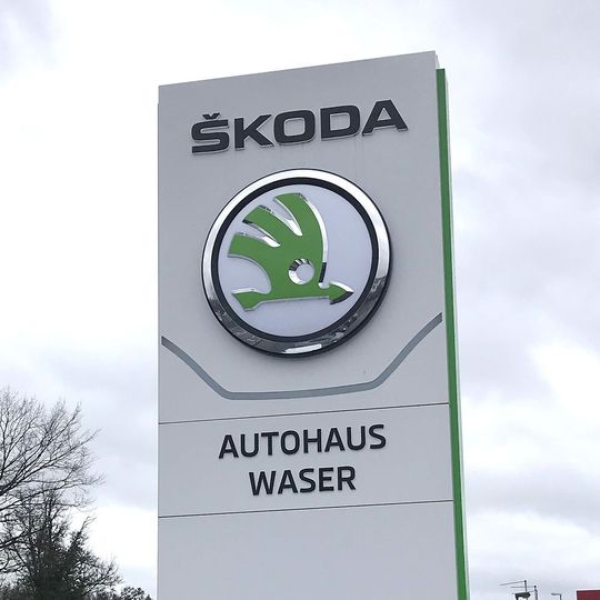 Das Autohaus Waser in Waldshut-Tiengen handelt unter anderem mit Skoda. Vor allem aber ist der Händler auf vielen Kanälen in der Region präsent. Das Autohaus Waser in Waldshut-Tiengen handelt unter anderem mit Skoda. Vor allem aber ist der Händler auf vielen Kanälen in der Region präsent.