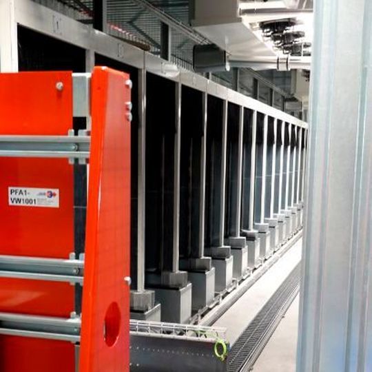 Die Schockfrostanlage ist im zweiten Obergeschoss integriert.