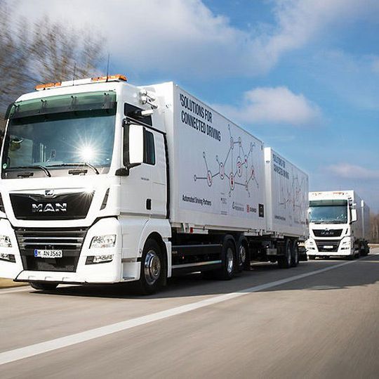 MAN ist mit den Ergebnissen des Platooning-Tests nicht zufrieden, sieht aber weiter Potenzial in Kolonnenfahrten. MAN ist mit den Ergebnissen des Platooning-Tests nicht zufrieden, sieht aber weiter Potenzial in Kolonnenfahrten.