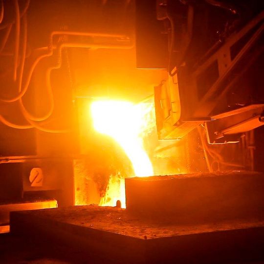 SDC manufactures graphite electrodes for the production of steel in electric arc furnaces, in ladle furnaces as well as in non ferrous smelting productions. SDC manufactures graphite electrodes for the production of steel in electric arc furnaces, in ladle furnaces as well as in non ferrous smelting productions.
