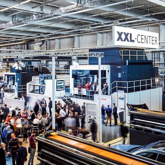 The versatile projects in the DMG MORI Die & Mold Excellence Center in Pfronten, the USA and Japan focus on an enormous range of workpieces. The versatile projects in the DMG MORI Die & Mold Excellence Center in Pfronten, the USA and Japan focus on an enormous range of workpieces.