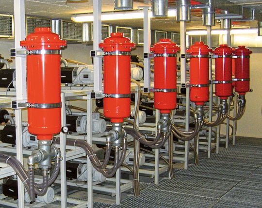 Die Contec-Abluftfilter sorgen für eine ölfreie Abluft ölgedichteter Vakuumpumpen und sollen die Abscheidung feinster Partikel und Ölnebelaerosolen aus der Abluft gewährleisten. Die Contec-Abluftfilter sorgen für eine ölfreie Abluft ölgedichteter Vakuumpumpen und sollen die Abscheidung feinster Partikel und Ölnebelaerosolen aus der Abluft gewährleisten.