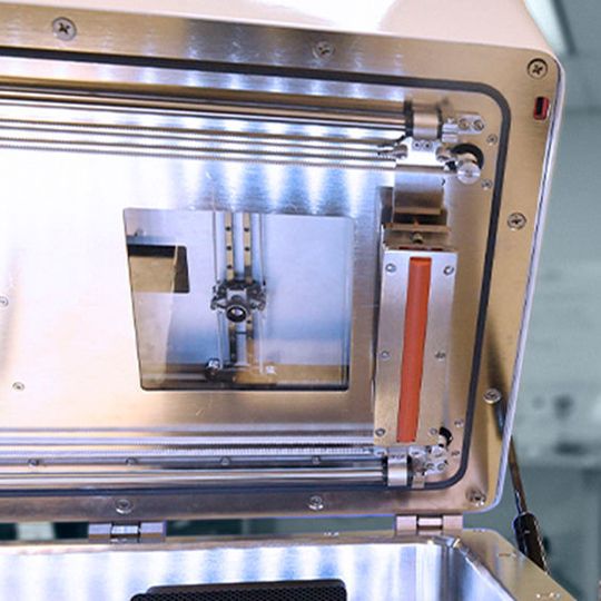 Der exklusive Vertriebspartner Myprintoo bietet neben einer Kauf- und Technologieberatung auch produktspezifische Schulungen, Webinare, Wartungen und Service an. Der exklusive Vertriebspartner Myprintoo bietet neben einer Kauf- und Technologieberatung auch produktspezifische Schulungen, Webinare, Wartungen und Service an.