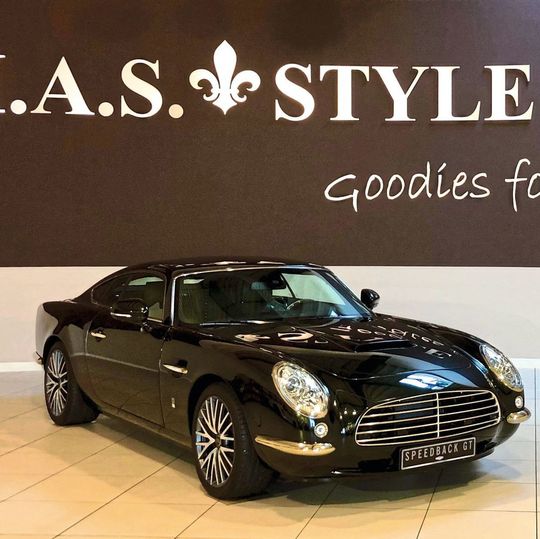 Neu bei MAS Style in Wuppertal: der Speedback von David Brown Automotive. Neu bei MAS Style in Wuppertal: der Speedback von David Brown Automotive.